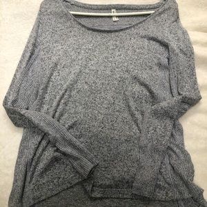 Long sleeve Gray top